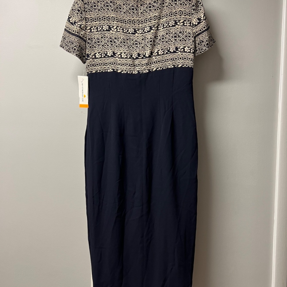 Dress - Picture 7 of 8